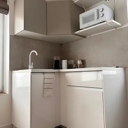 Everest Apartment *